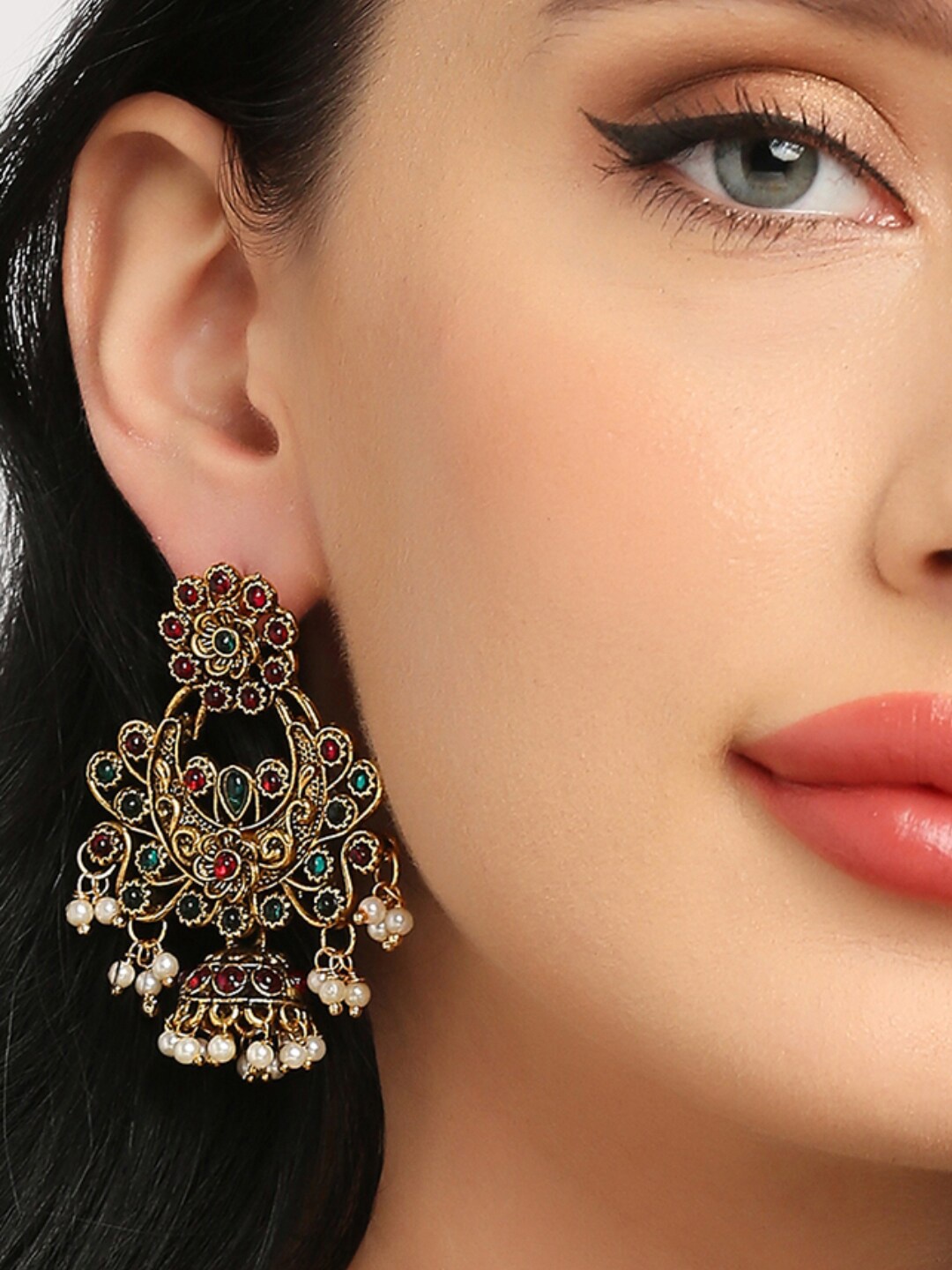 

OOMPH Pink & Green Floral Drop Earrings