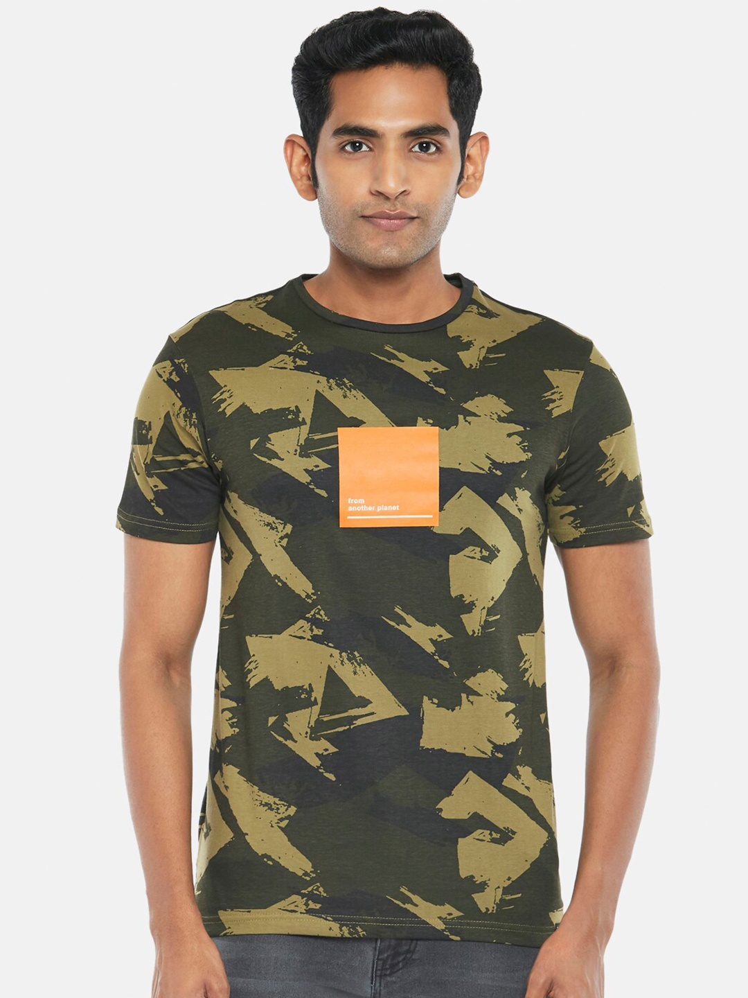 

People Men Olive Green Printed Slim Fit T-shirt