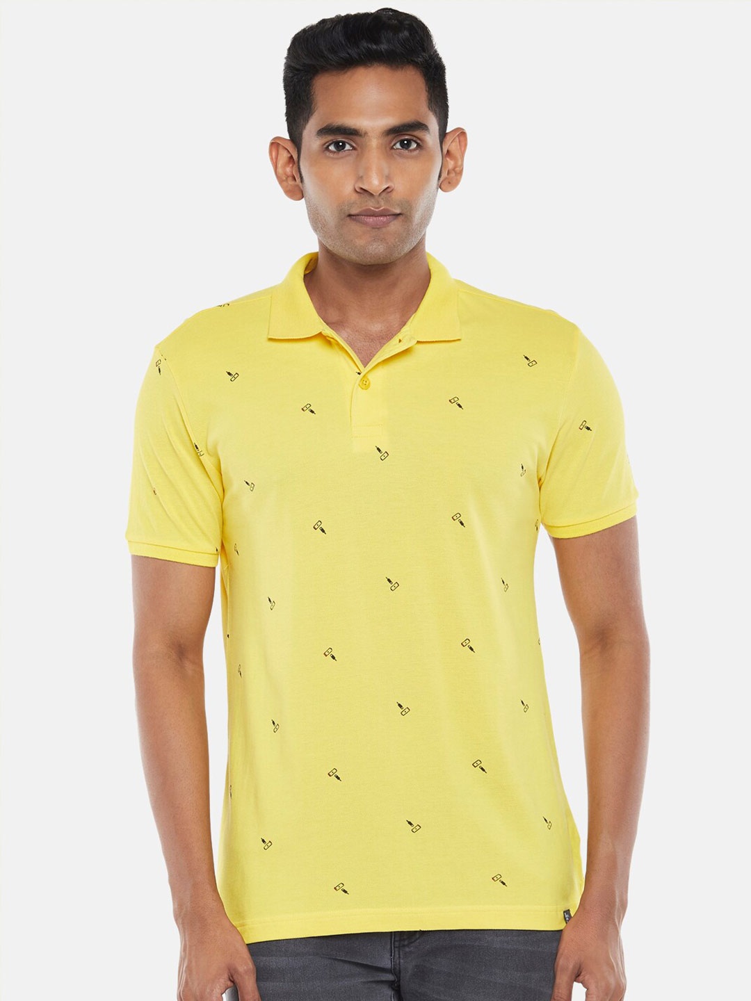 

People Men Yellow Polo Collar Slim Fit T-shirt