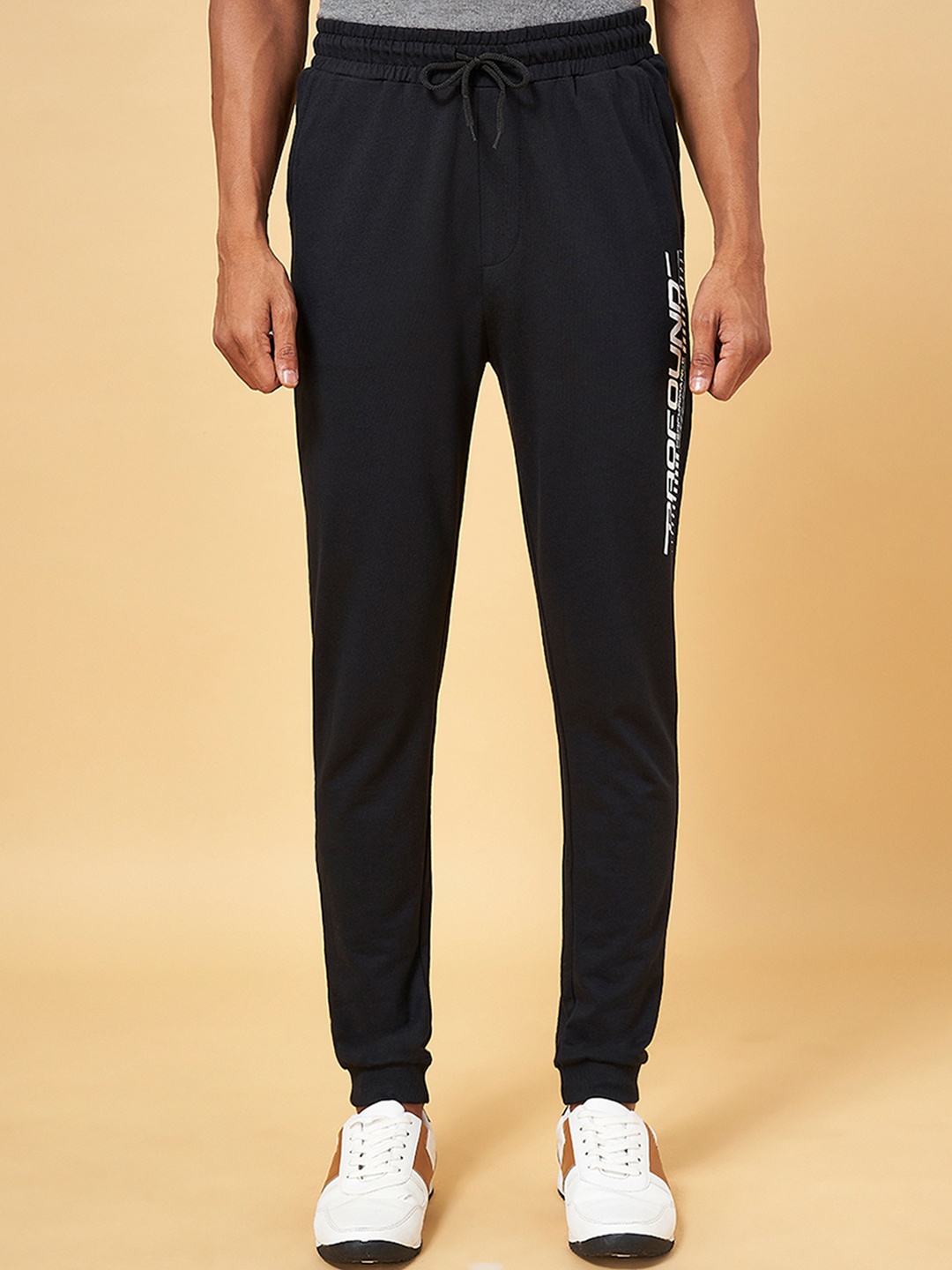 

Ajile by Pantaloons Men Black Solid Slim-Fit Joggers