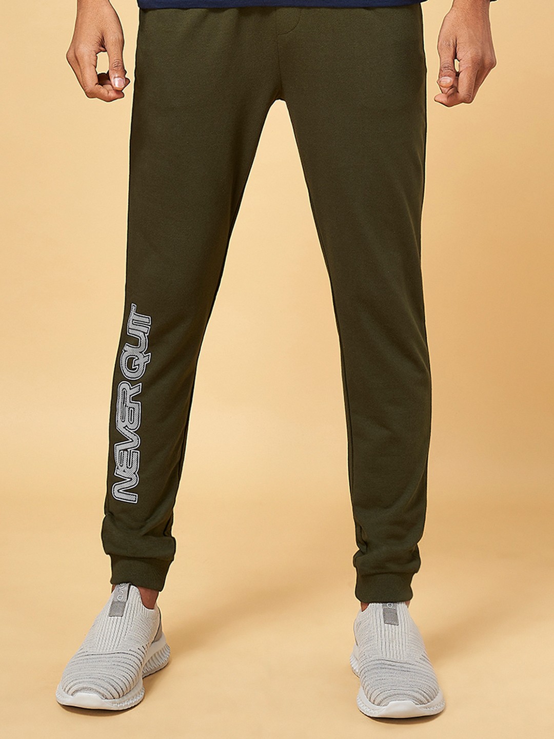 

Ajile by Pantaloons Men Olive Track Pants