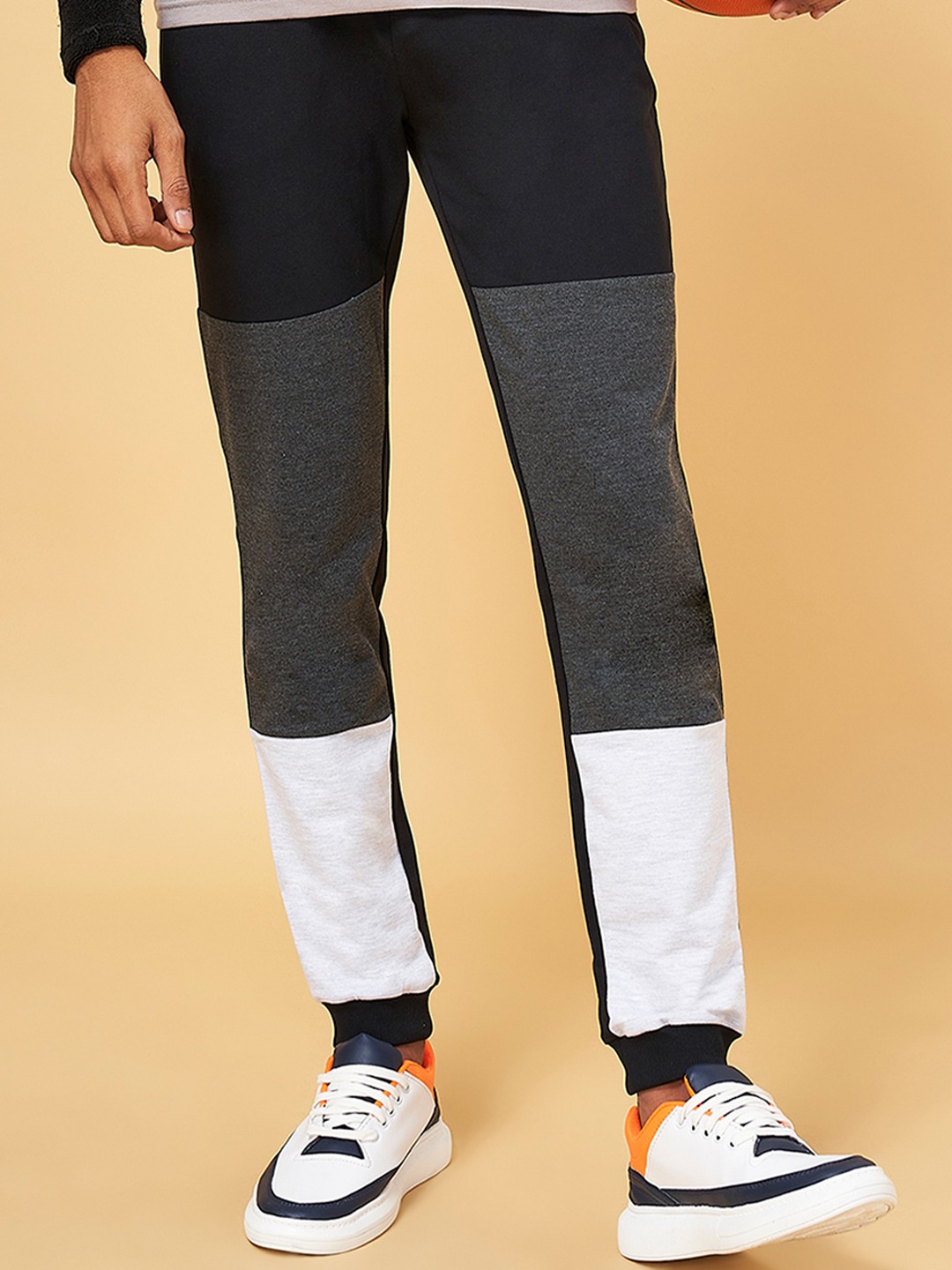 

Ajile by Pantaloons Men Black & White Color-Blocked Slim-Fit Joggers