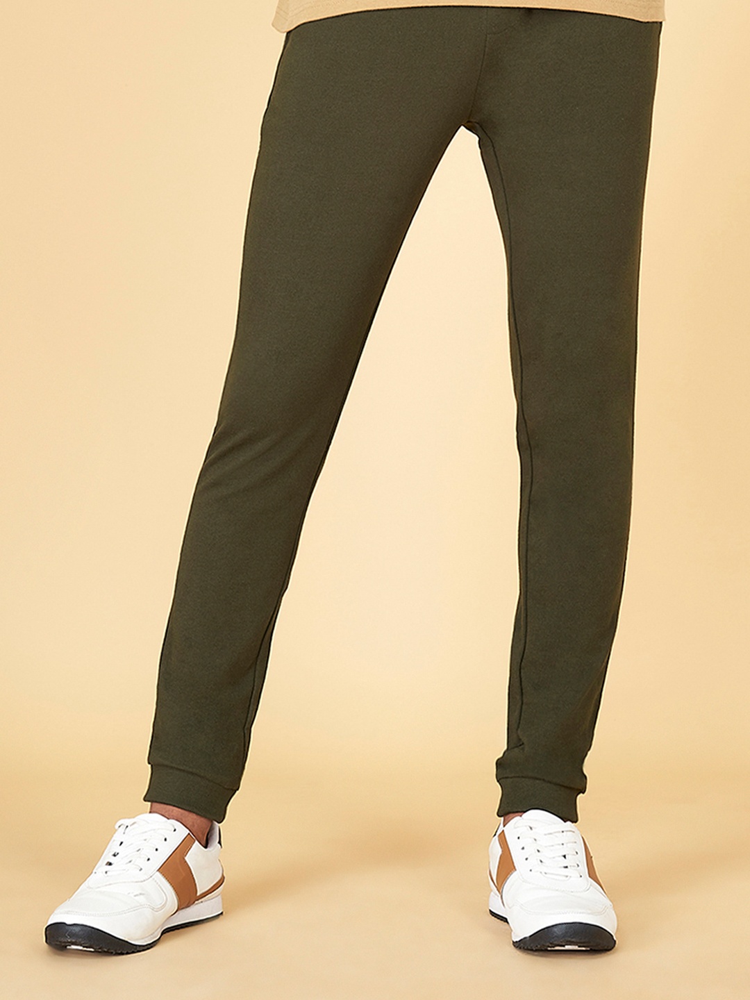 

Ajile by Pantaloons Men Olive Solid Slim-fit Joggers