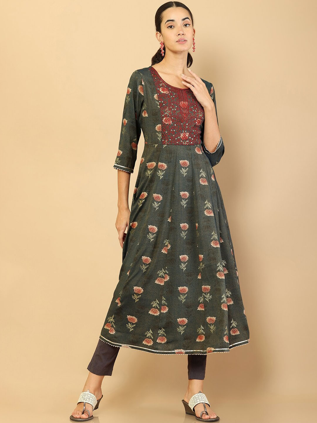

Soch Women Green Floral Printed Floral Anarkali Kurta