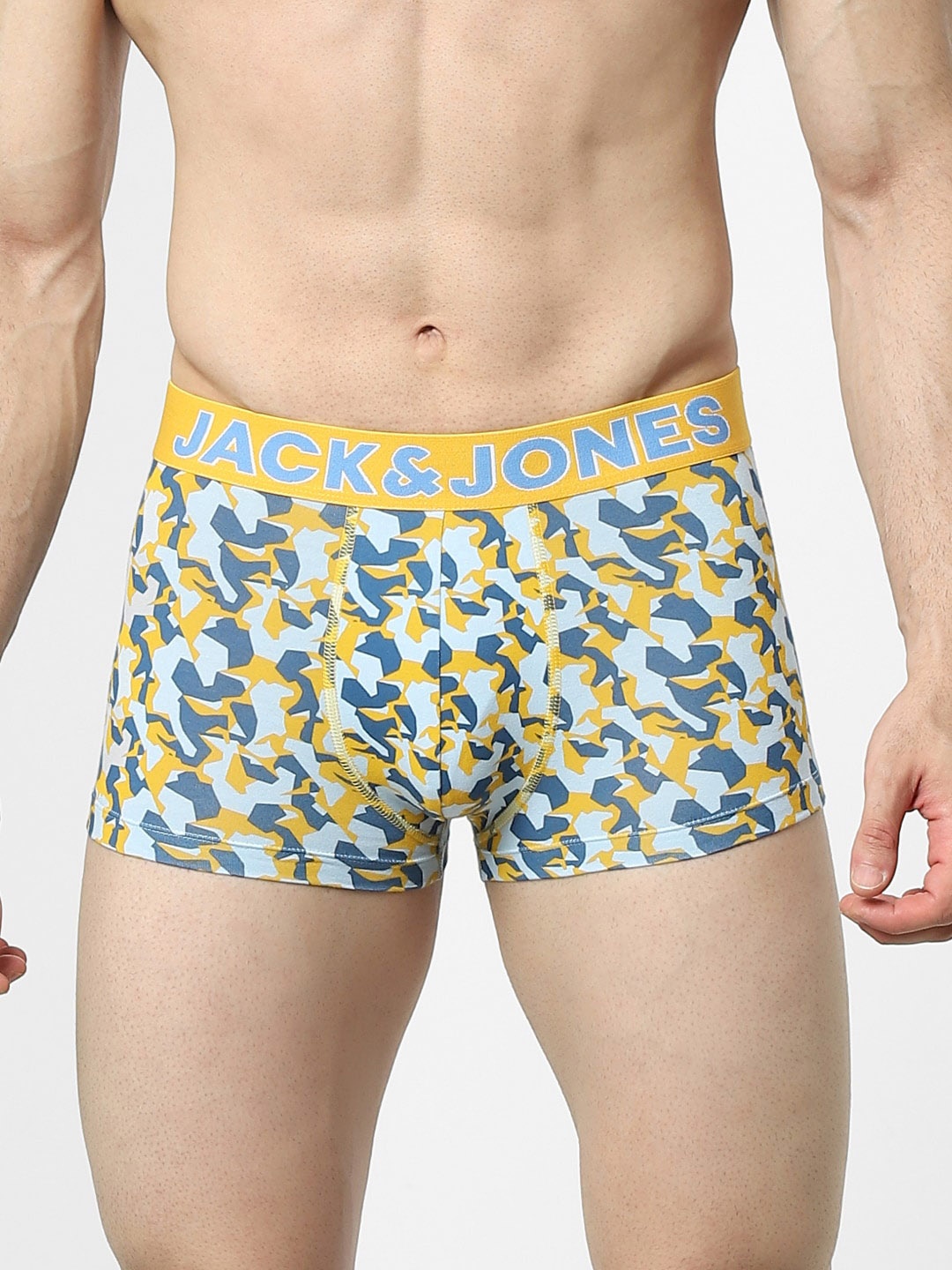 

Jack & Jones Men Blue & Yellow Printed Cotton Trunk 1537364001