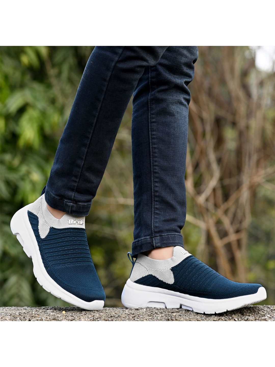 

BIRDE Men Blue Woven Design Sneakers