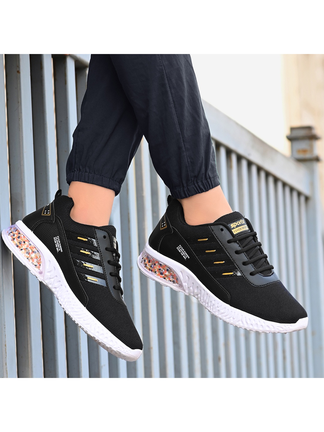 

BIRDE Men Black Printed Sneakers