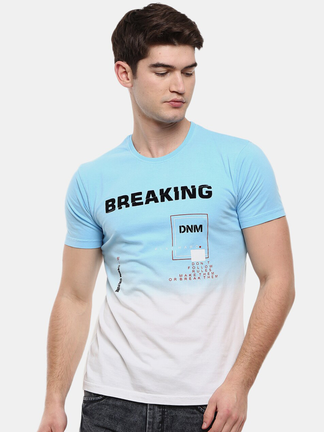 

V-Mart Men Blue & White Typography Printed Slim Fit T-shirt