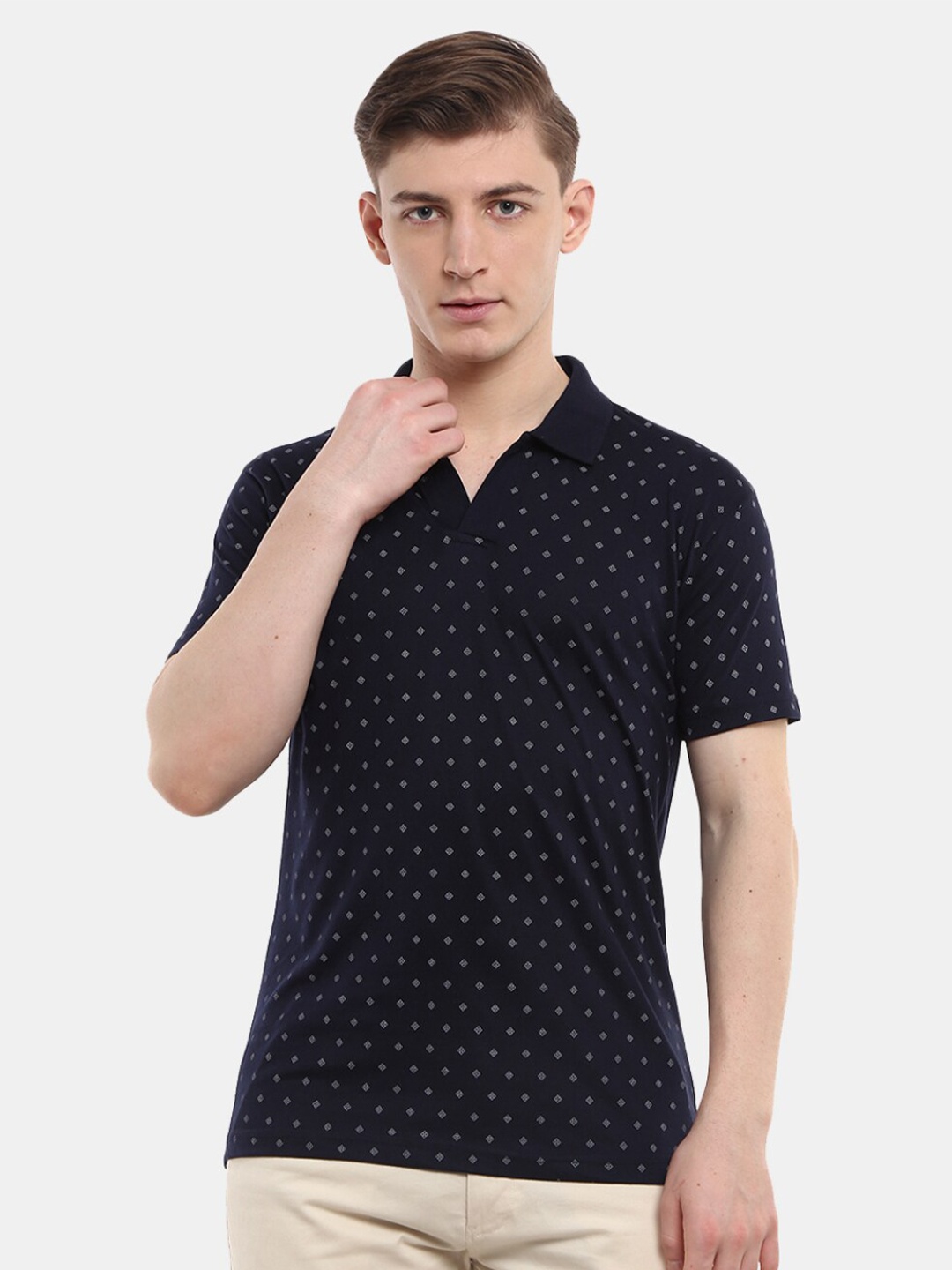 

V-Mart Men Navy Blue Printed Polo Collar T-shirt