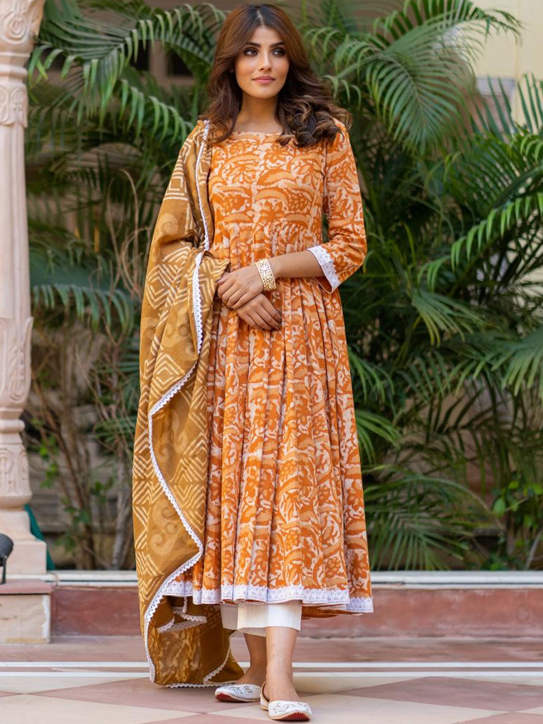 

Baisacrafts Women Mustard Yellow Printed Pure Cotton Kurta with Palazzos & Dupatta
