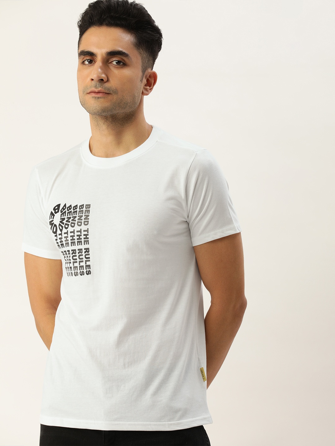 

FOREVER 21 Men White & Black Typography Printed T-shirt