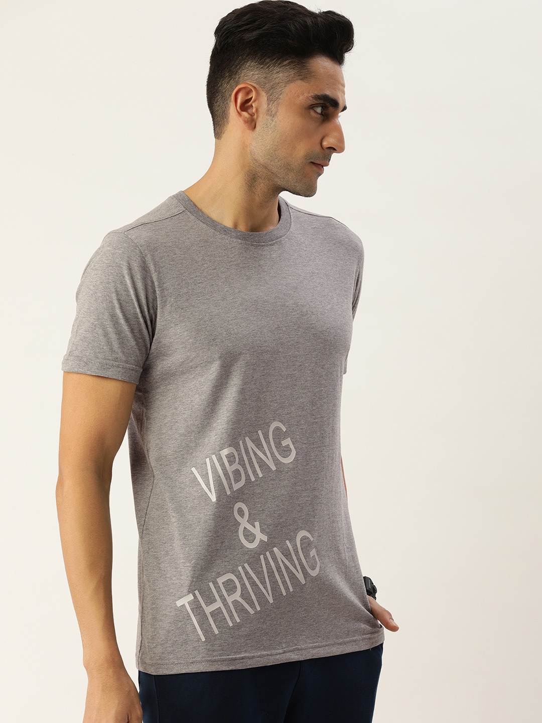 

FOREVER 21 Men Grey Typography Printed T-shirt