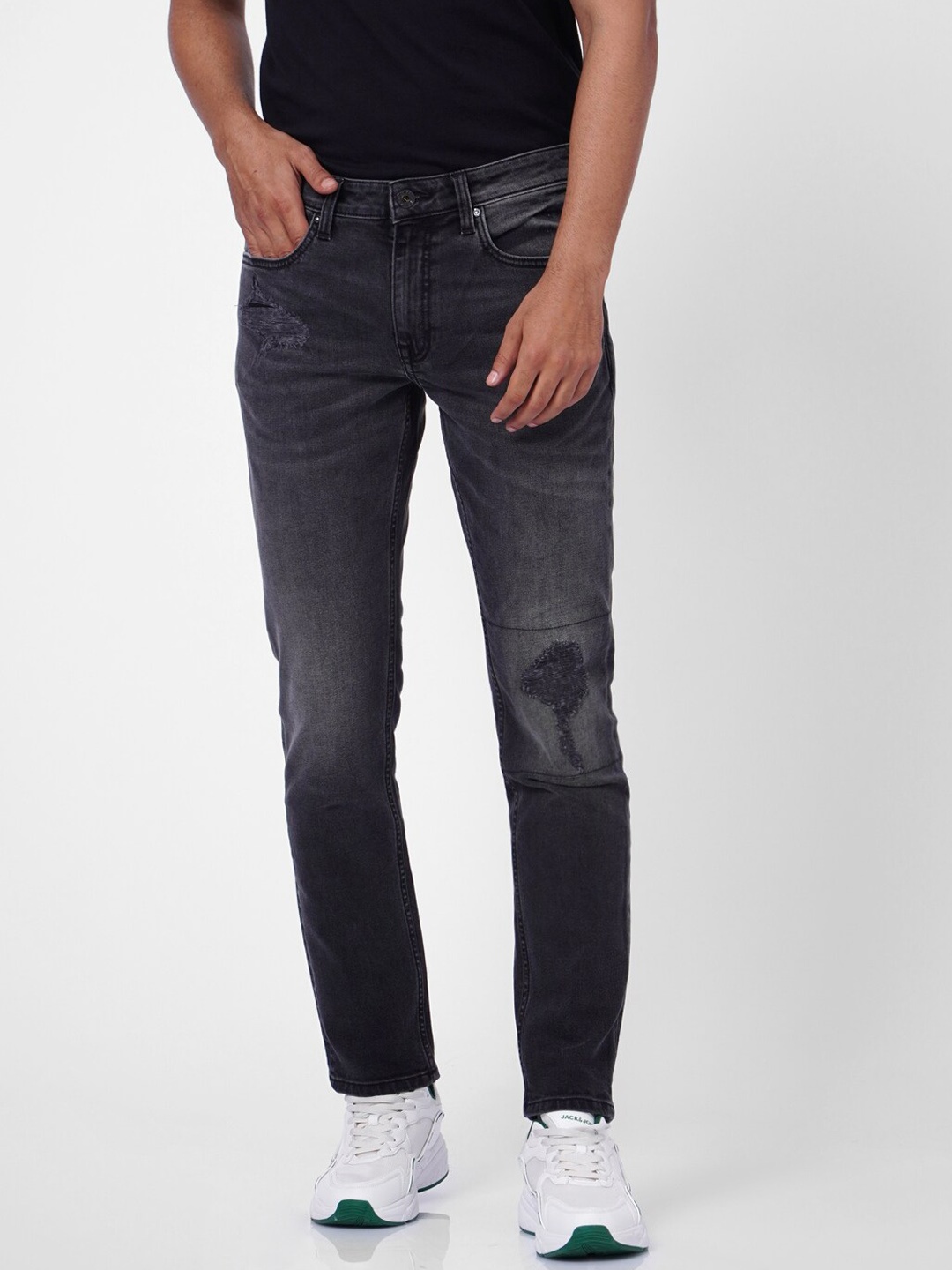 

Jack & Jones Men Black Low-Rise Low Distress Light Fade Jeans