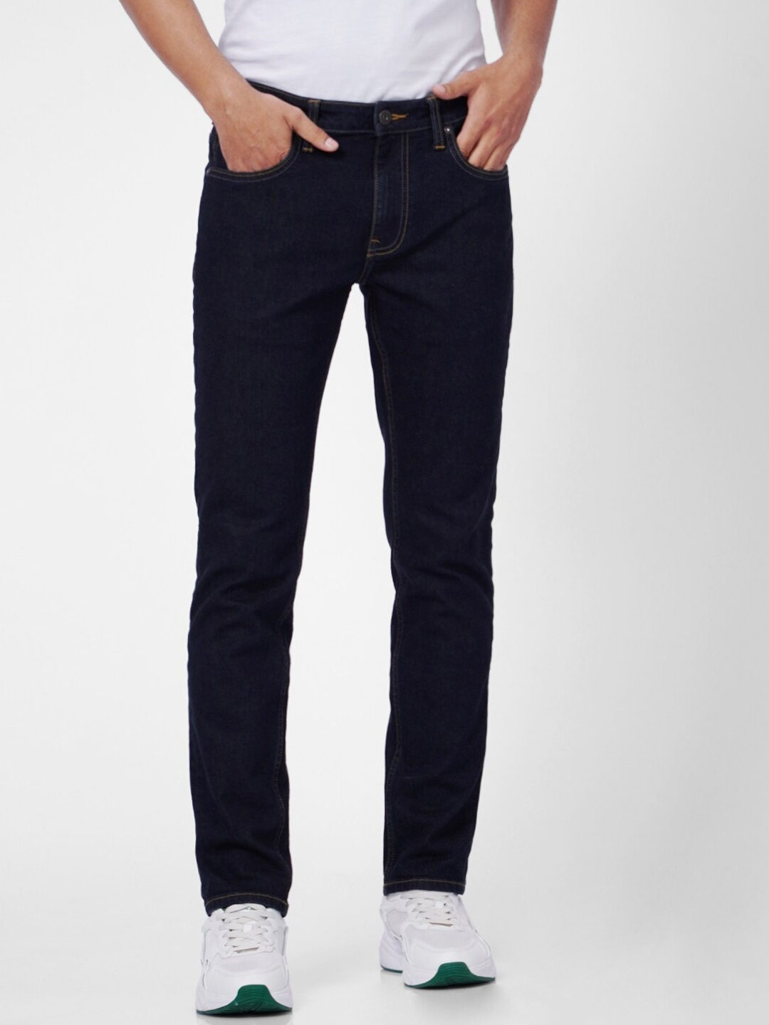 

Jack & Jones Men Blue Low-Rise Mildly Distressed Jeans