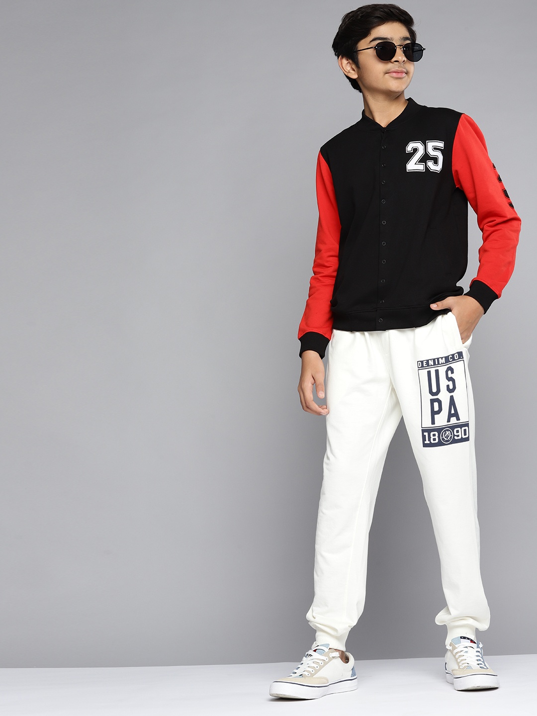 

YK Boys Black & Red Typography Printed Sweatshirt