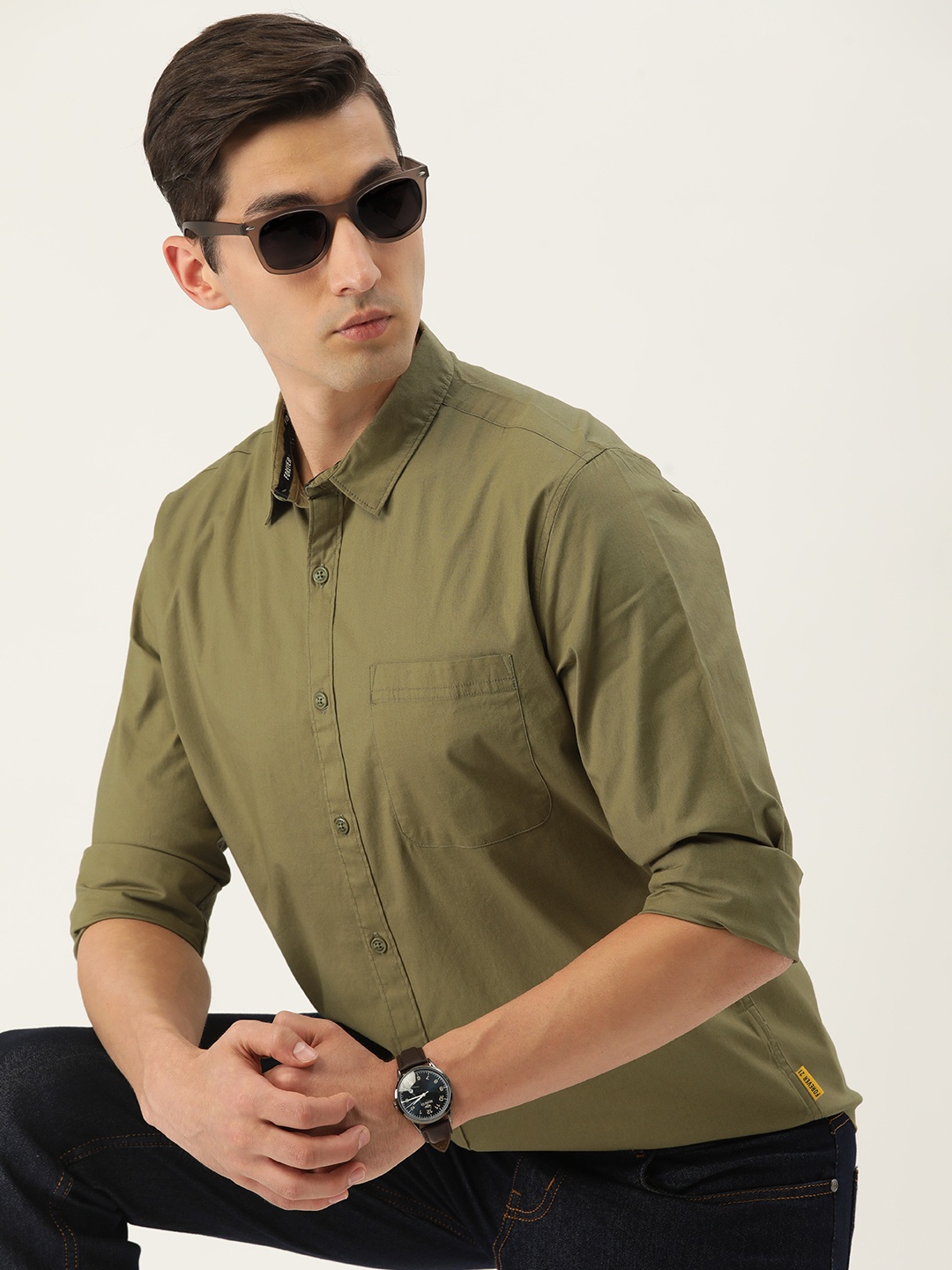 

FOREVER 21 Men Olive Green Solid Regular Fit Casual Shirt