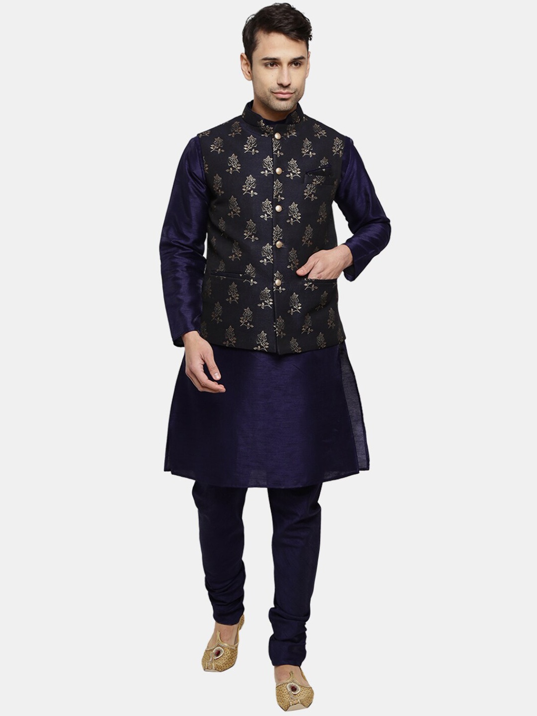 

V-Mart Men Navy Blue Kurta with Pyjamas