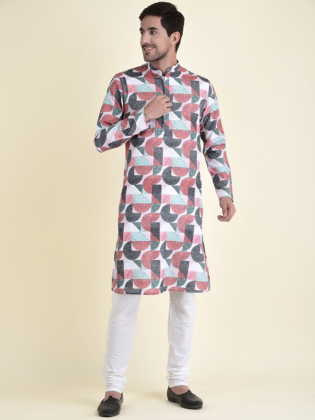 

TABARD Men Maroon Geometric Printed Pure Cotton Kurta with Churidar