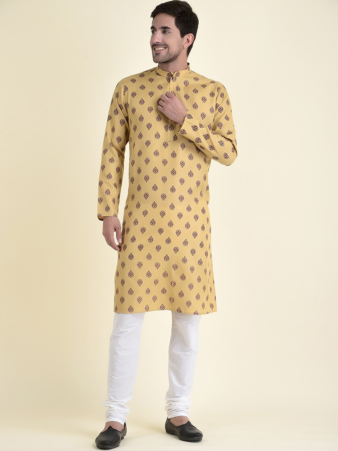 

TABARD Men Beige Angrakha Pure Cotton Printed Kurta with Churidar