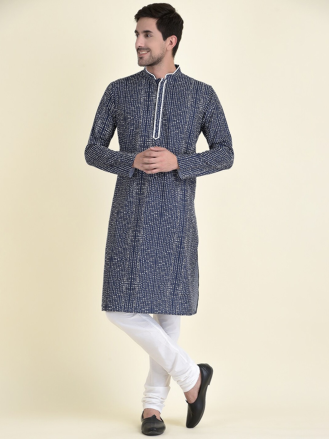 

TABARD Men Blue Printed Pure Cotton Kurta with Churidar