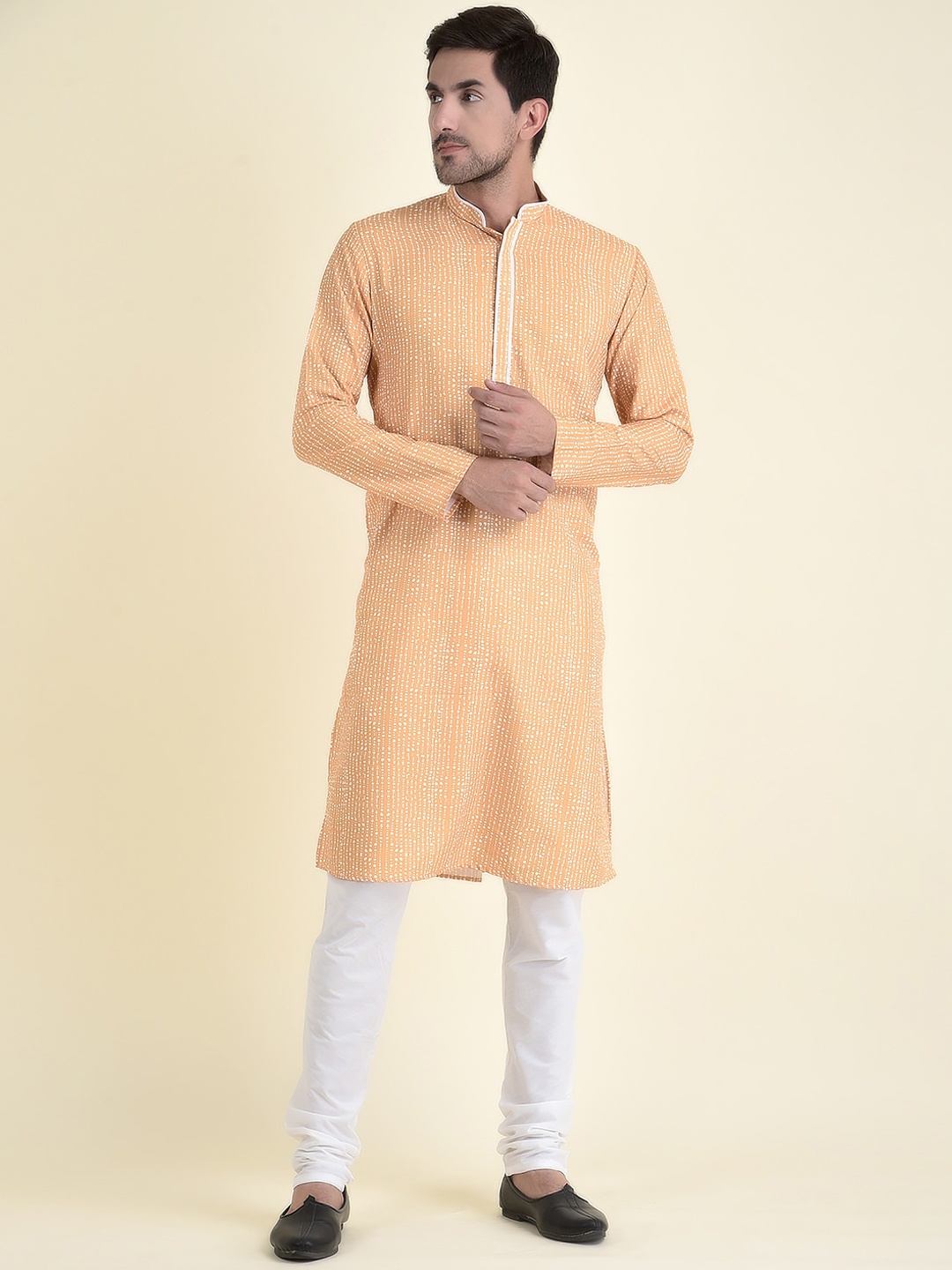 

TABARD Men Peach-Coloured Pure Cotton Kurta with Churidar