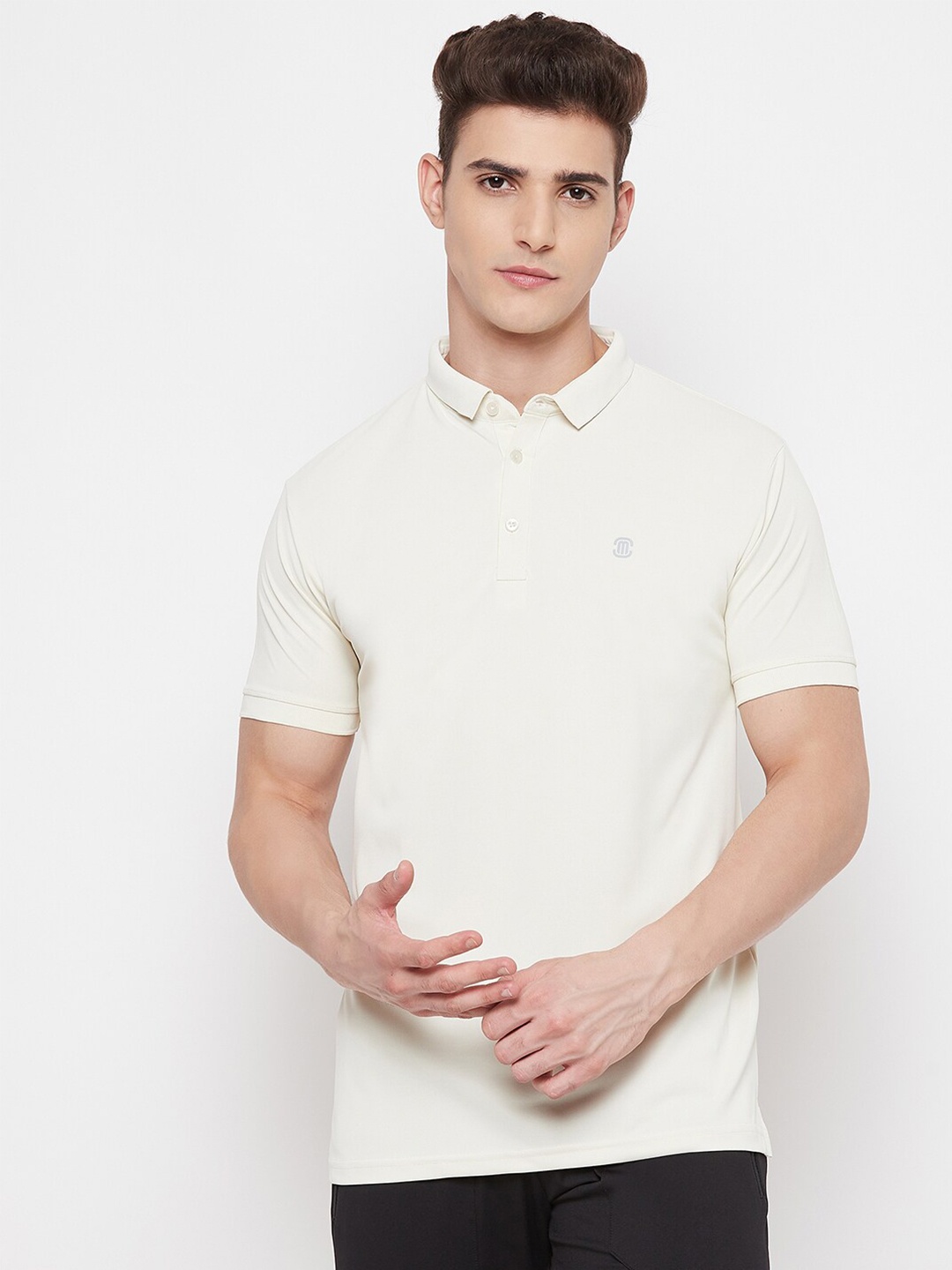 

MOZAFIA Men Beige Polo Collar Slim Fit T-shirt
