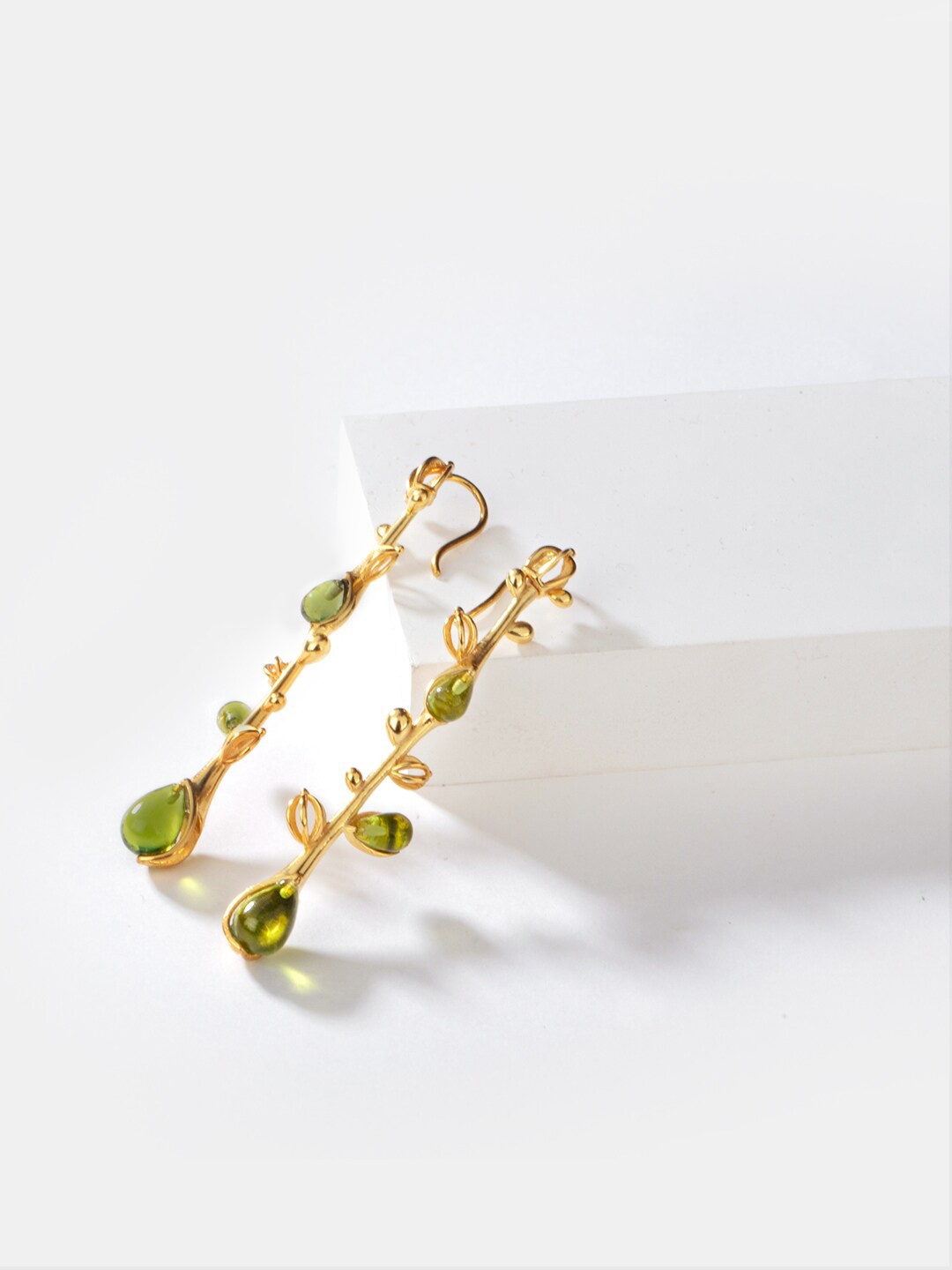 

SHAYA Gold-Toned Contemporary Drop Earrings