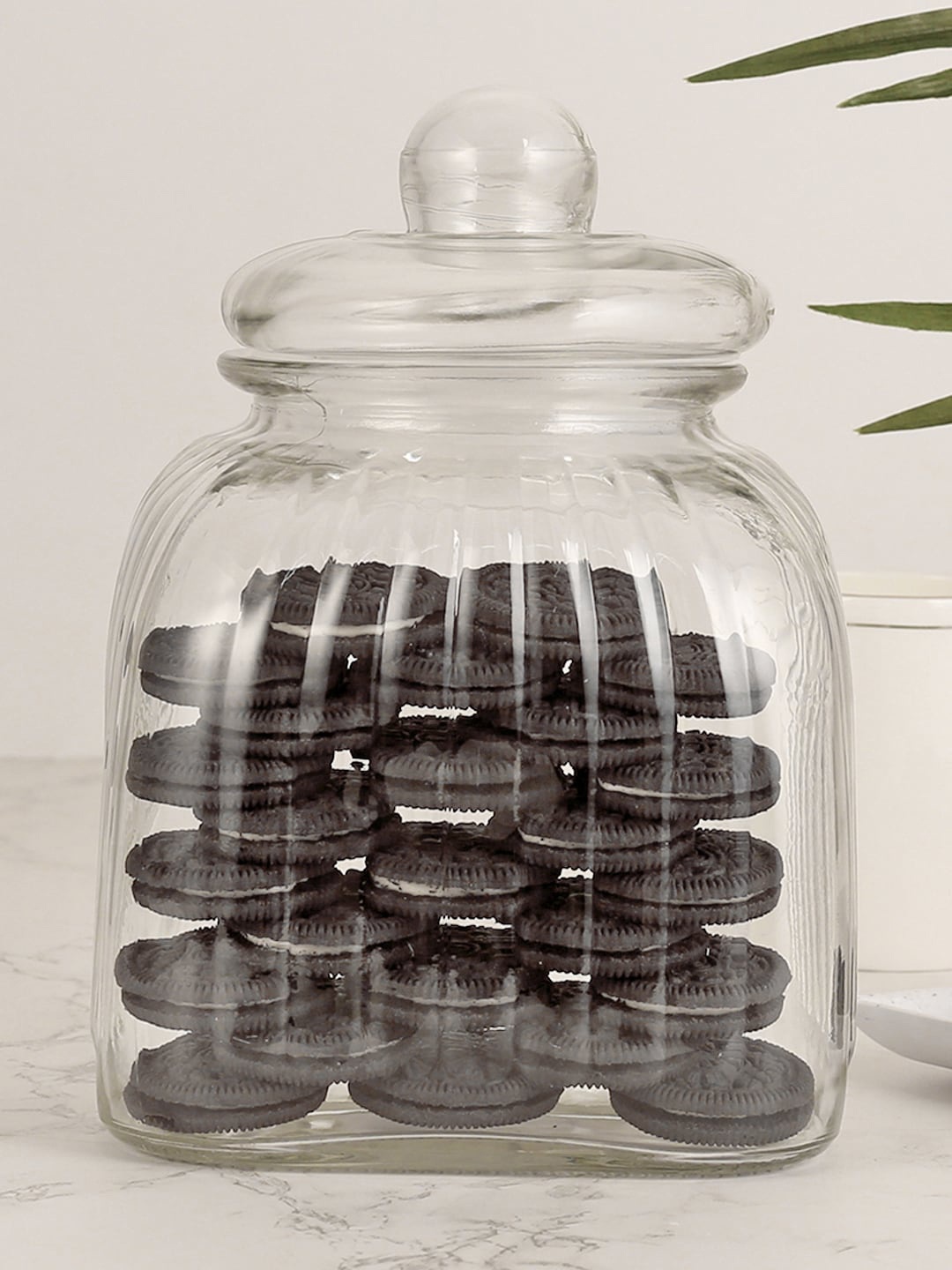 

HomeTown Transparent Textured Glass Jar