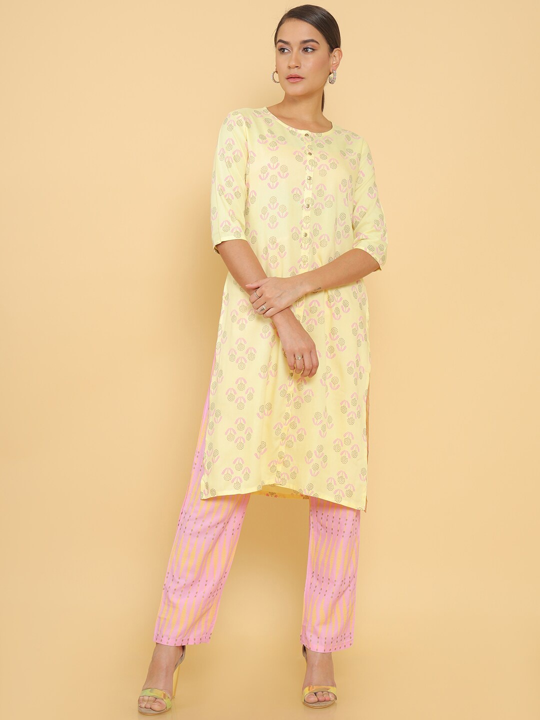 

Soch Women Yellow Floral Printed Kurta with Trousers