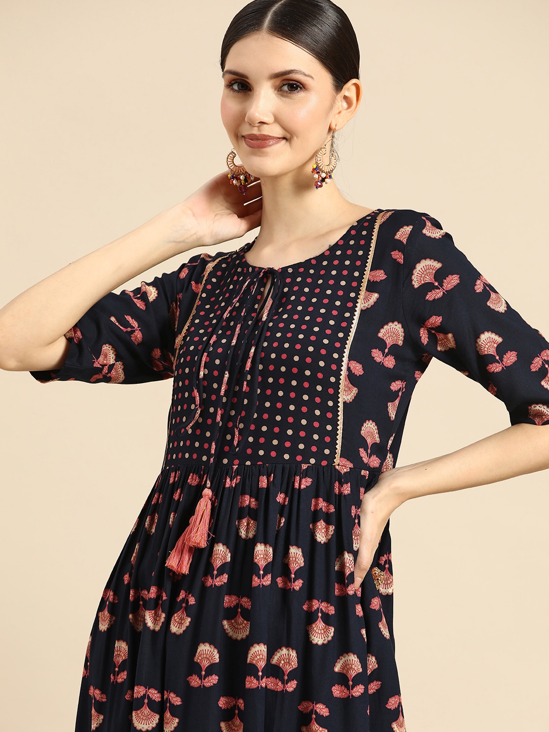 

Sangria Women Blue & Pink Floral Printed Floral Kurta