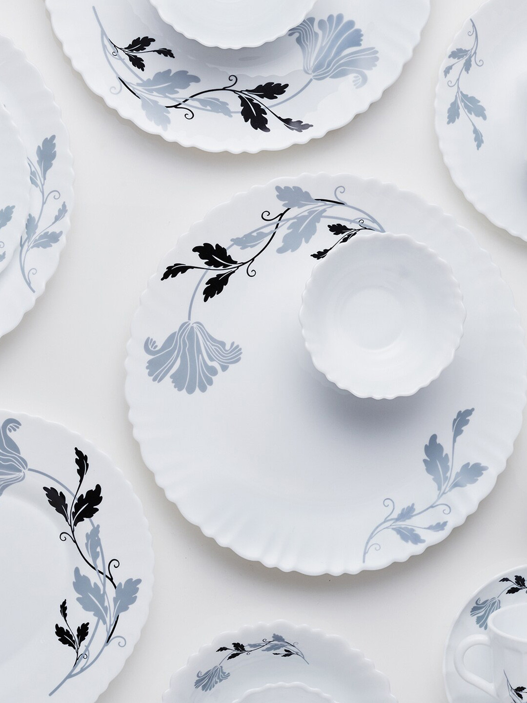 

Larah by BOROSIL White & Grey 7 Pieces Floral Printed Opalware Glossy Dinner Set