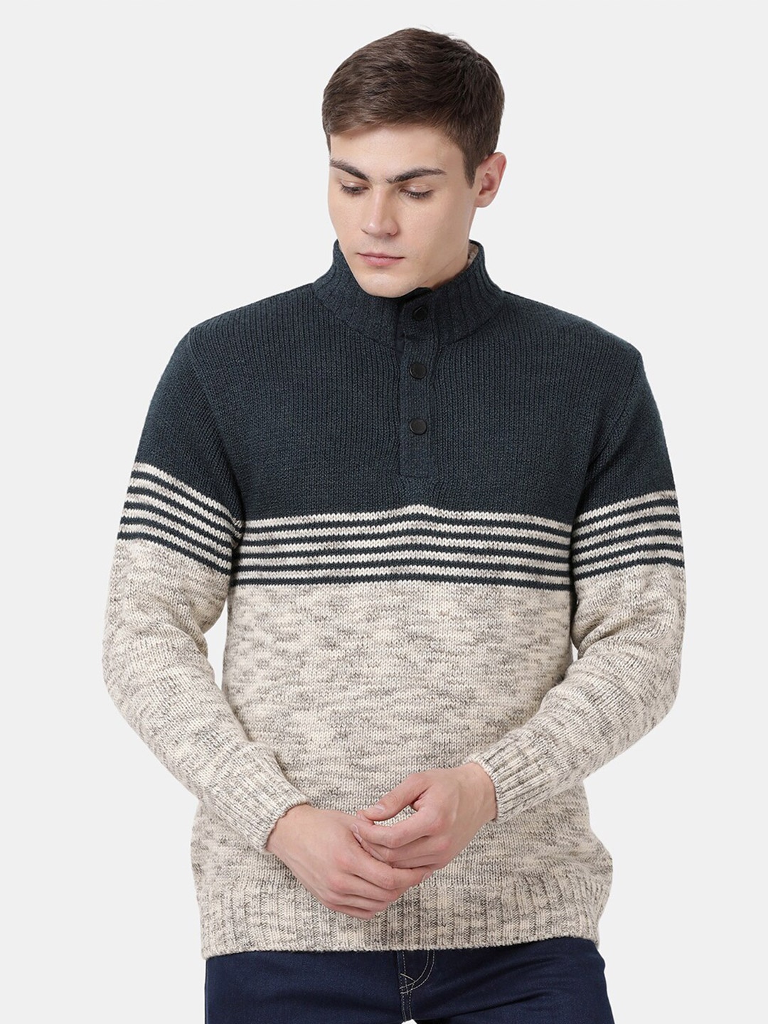 

t-base Men Black & Cream-Coloured Striped Long sleeve Pullover