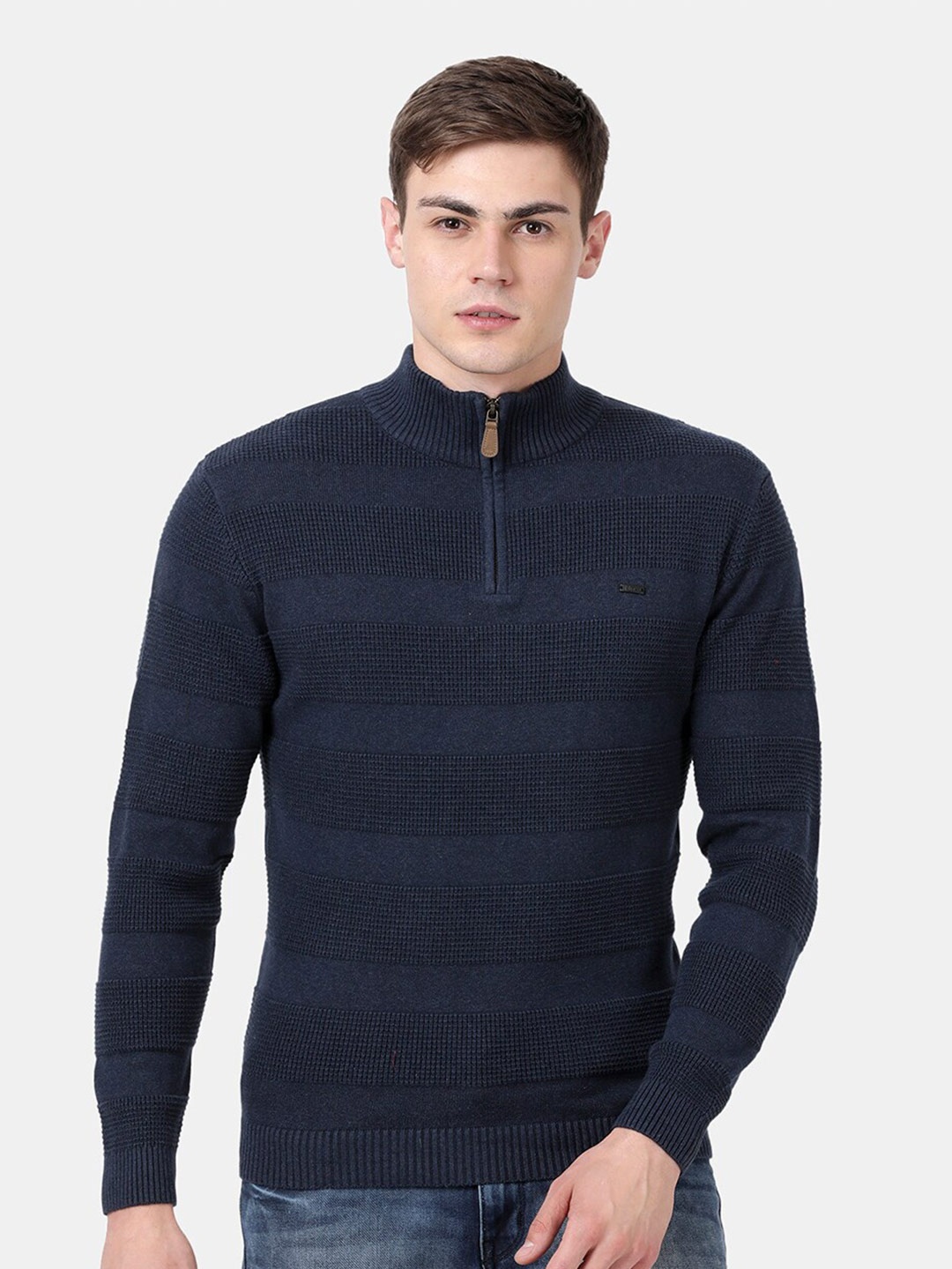 

t-base Men Blue Mock Collar Pullover