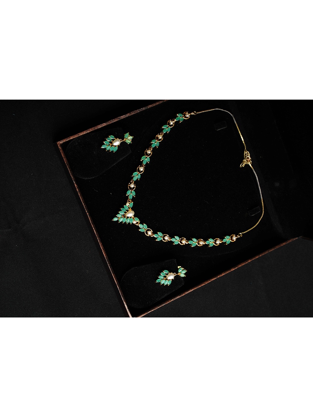 

NASTEE Gold-Plated Green CZ Studded Jewellery Set