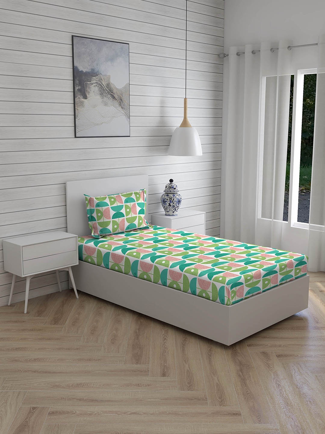 

Layers Unisex White and Green Bedsheets (TC 250)With Pillow Cover 27 x 18 inches