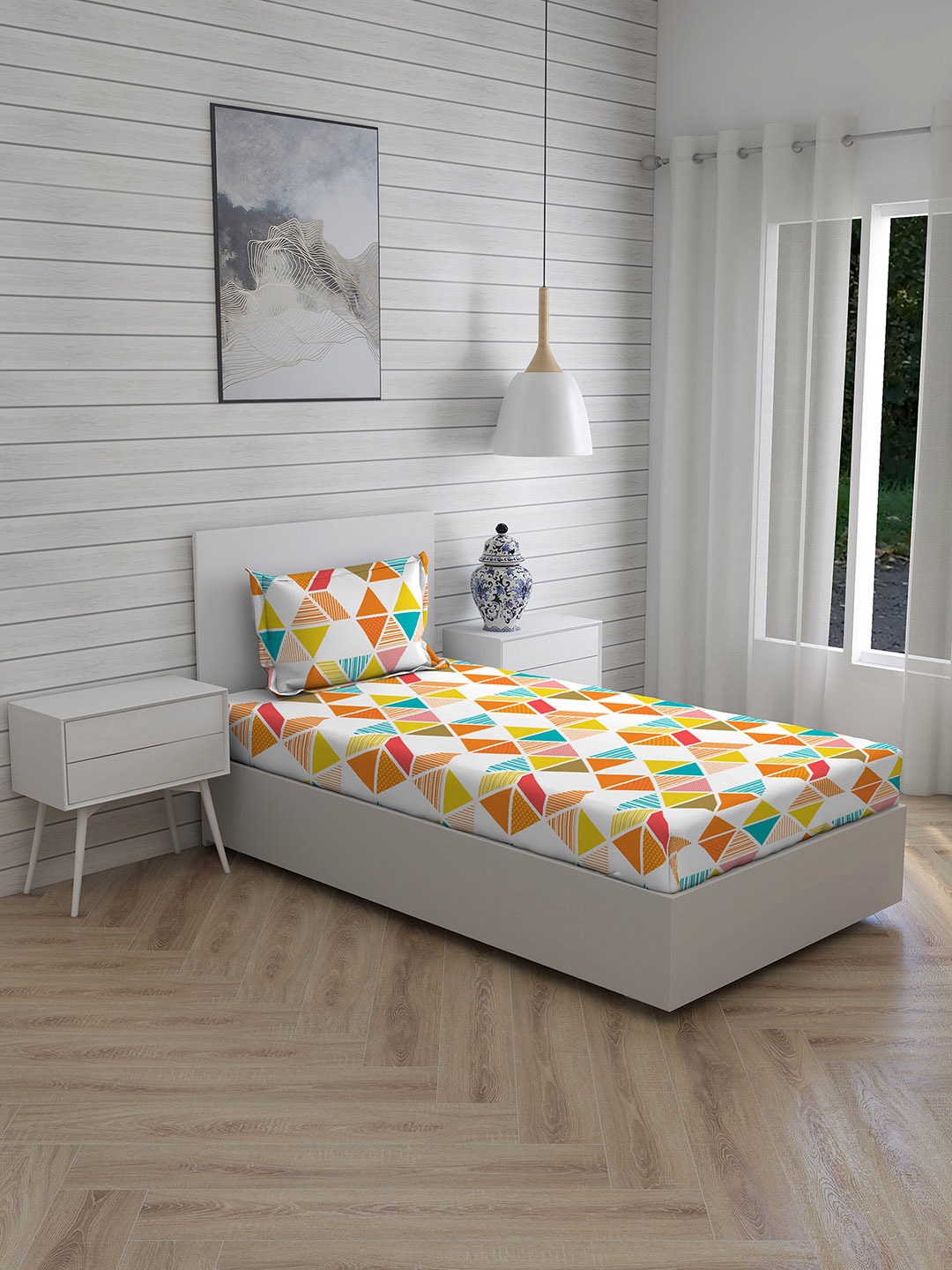 

Layers Unisex Orange & Blue 225 TC Single Bedsheet
