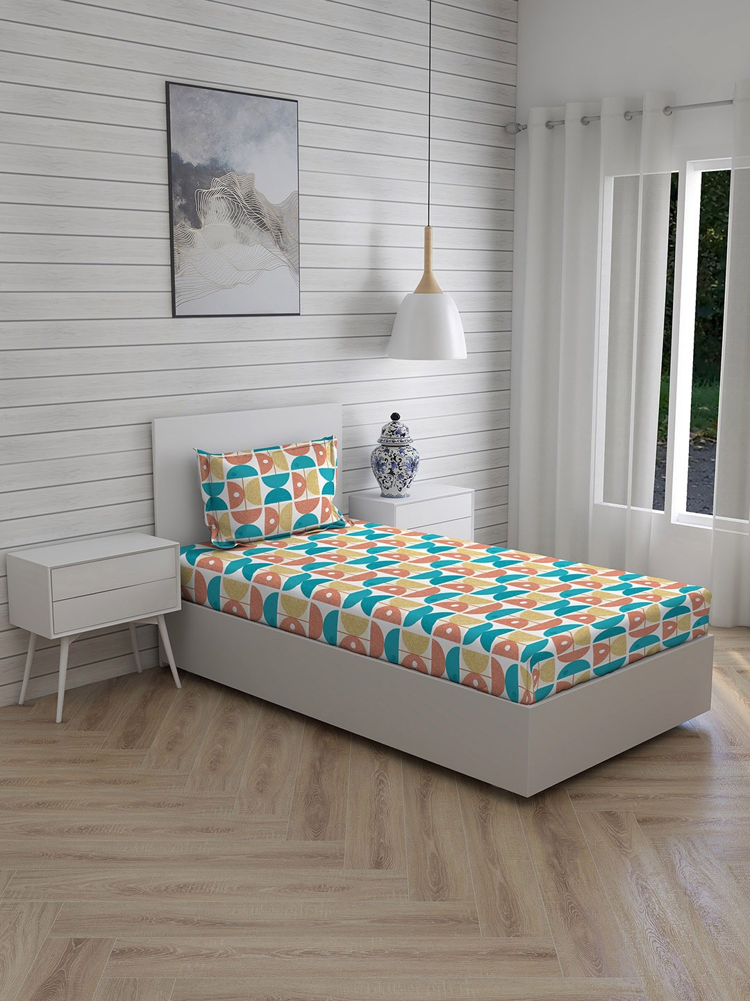 

Layers White & Brown Geometric 220 TC Single Bedsheet with 1 Pillow Covers