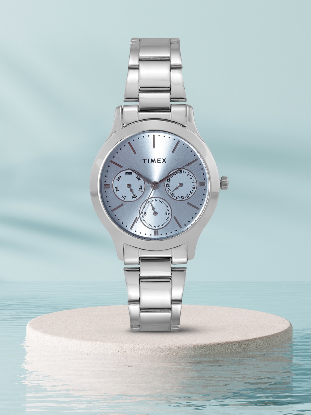

Timex Women Blue Dial & Silver Toned Bracelet Style Analogue Watch TWEL98SMU03