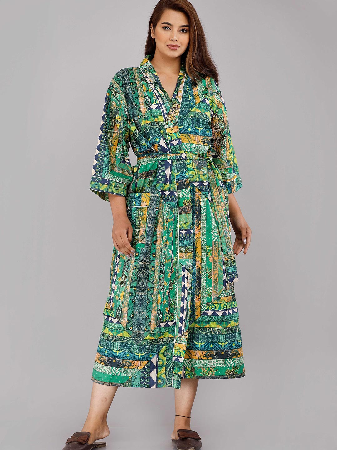 

SHOOLIN Women Green Printed Maxi Nightdress