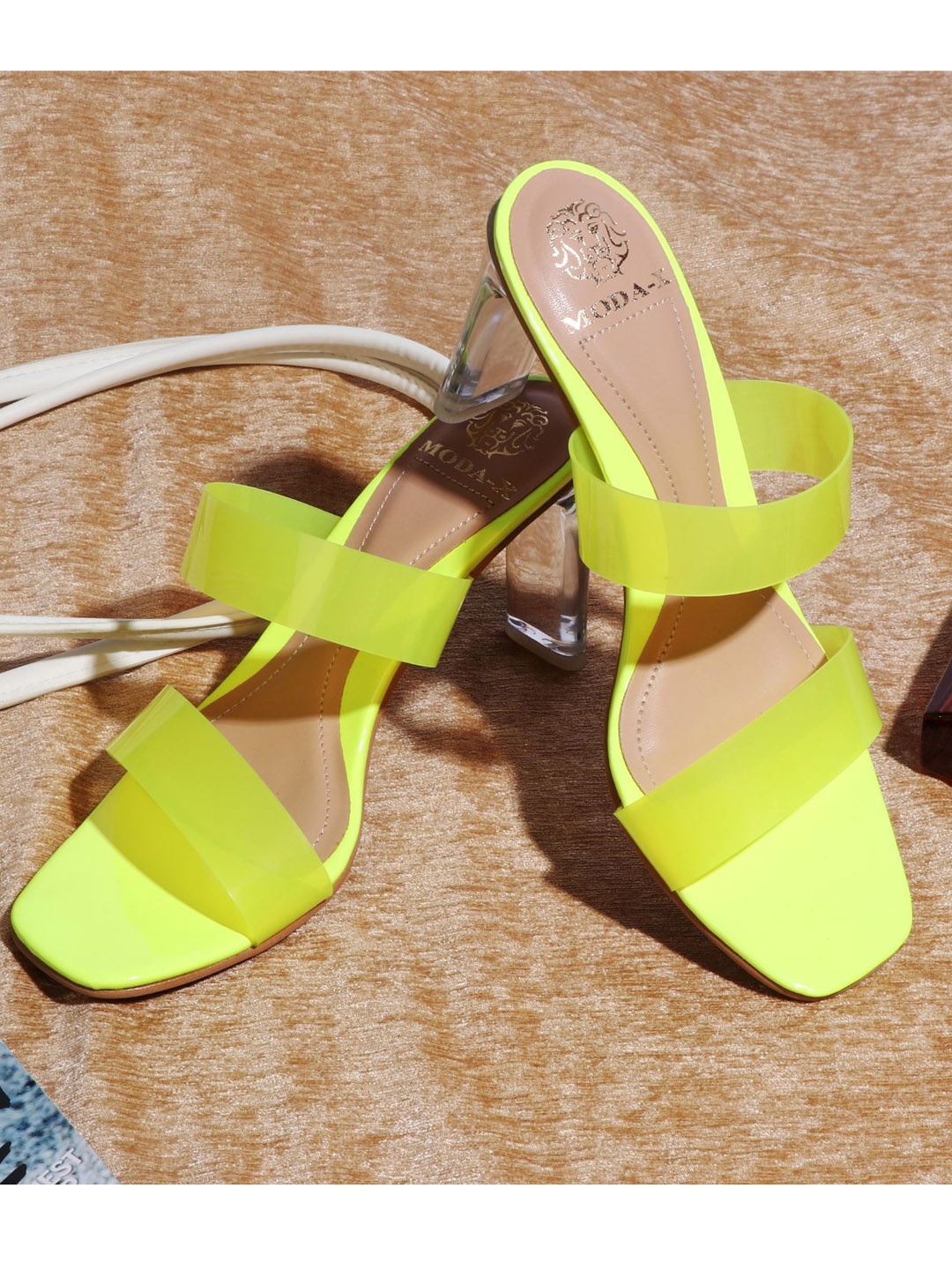 

MODA-X Green Block Peep Toes with Buckles