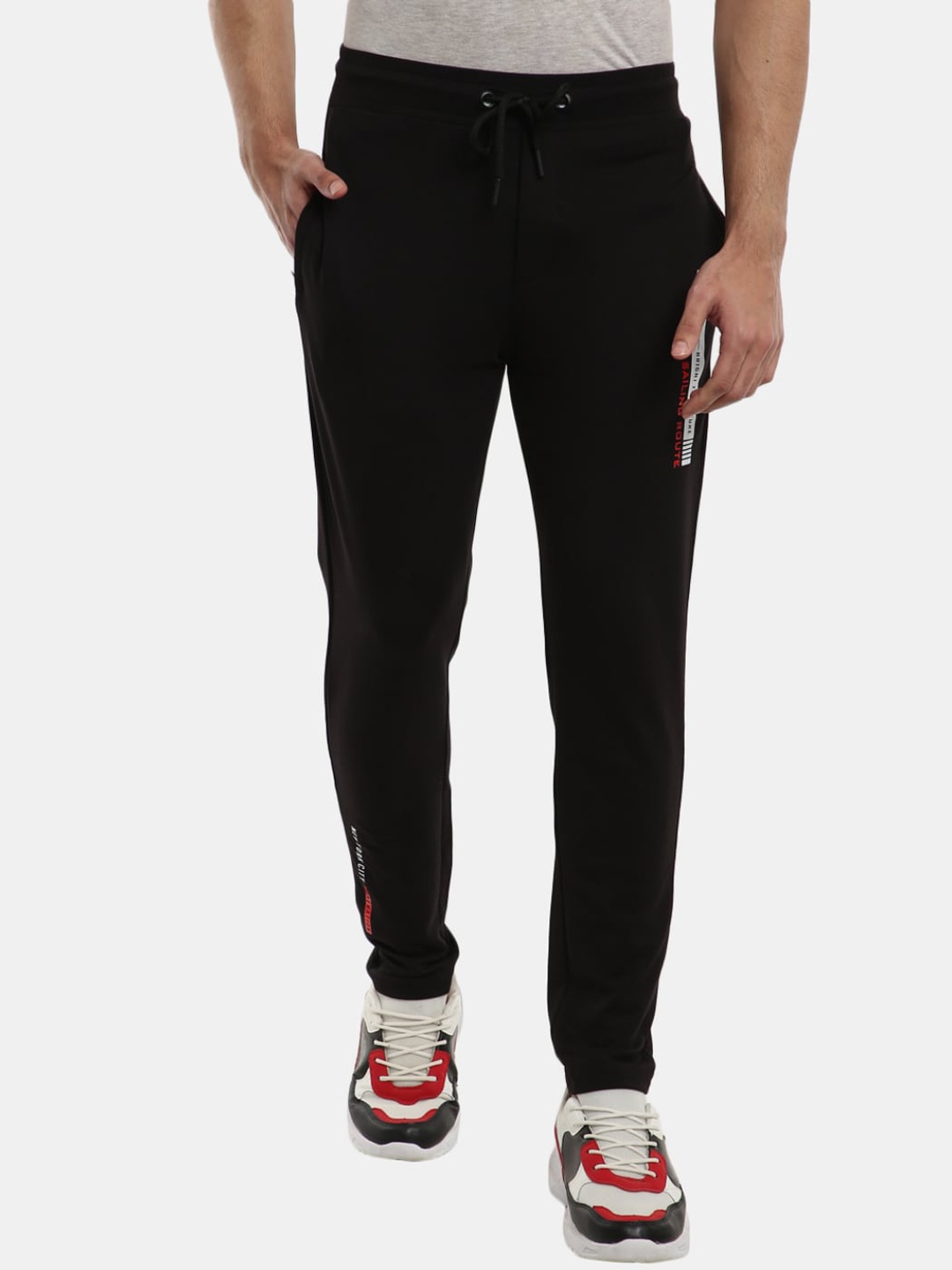 

V-Mart Men Black Solid Track Pants