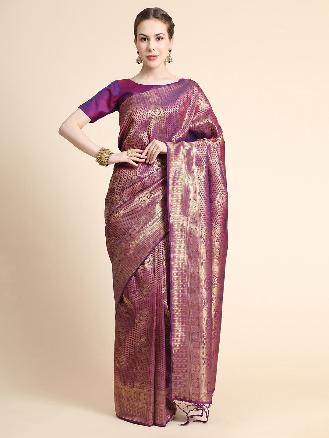 

BAHUJI Women Purple & Gold-Toned Woven Design Zari Art Silk Banarasi Saree
