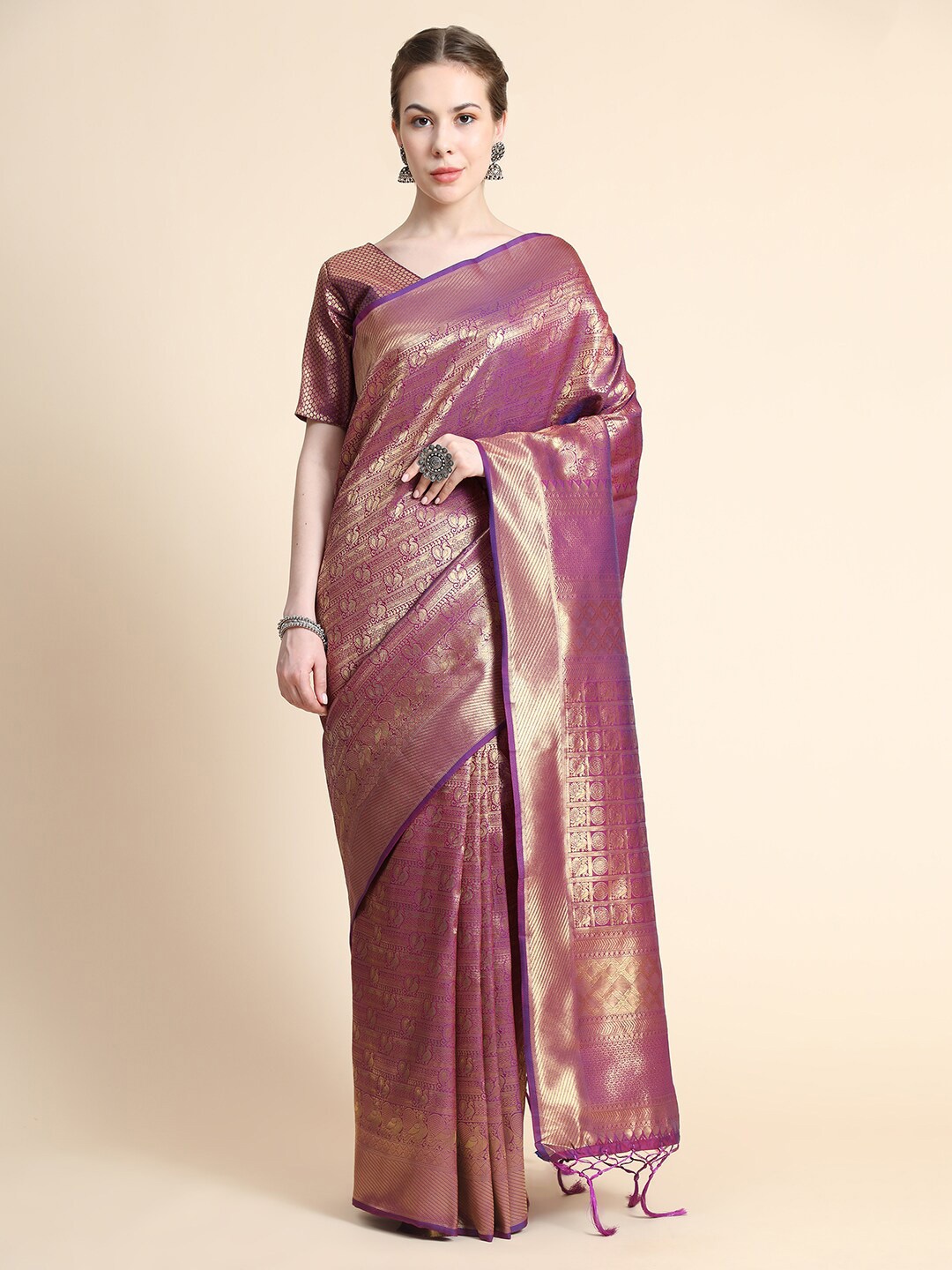 

BAHUJI Women Purple & Gold-Toned Woven Design Zari Art Silk Banarasi Saree