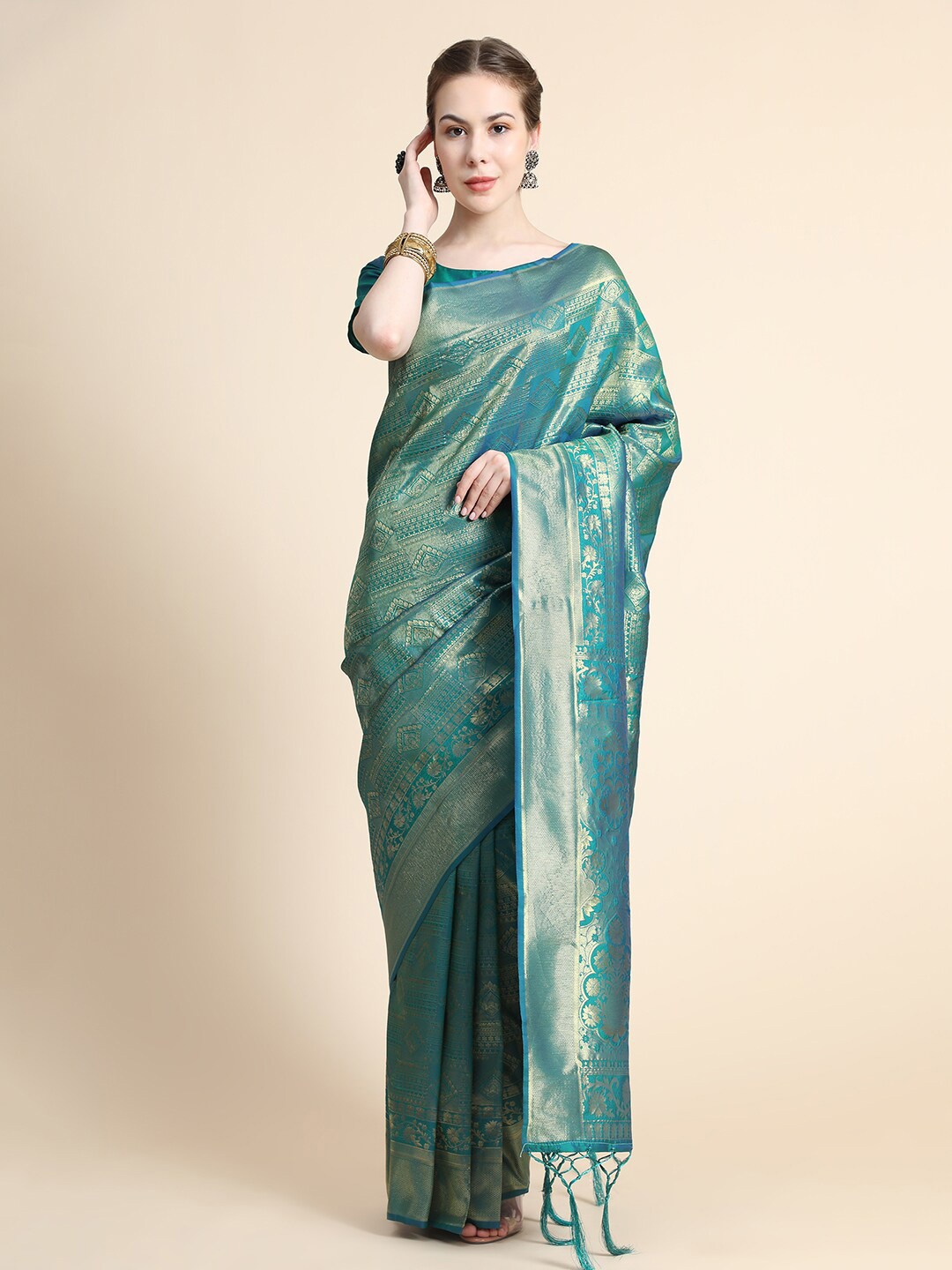 

BAHUJI Green & Gold-Toned Woven Design Zari Art Silk Banarasi Saree