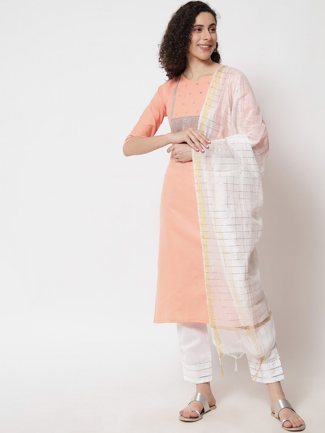 

VredeVogel Women Peach-Coloured Embroidered Kurta with Trousers & With Dupatta
