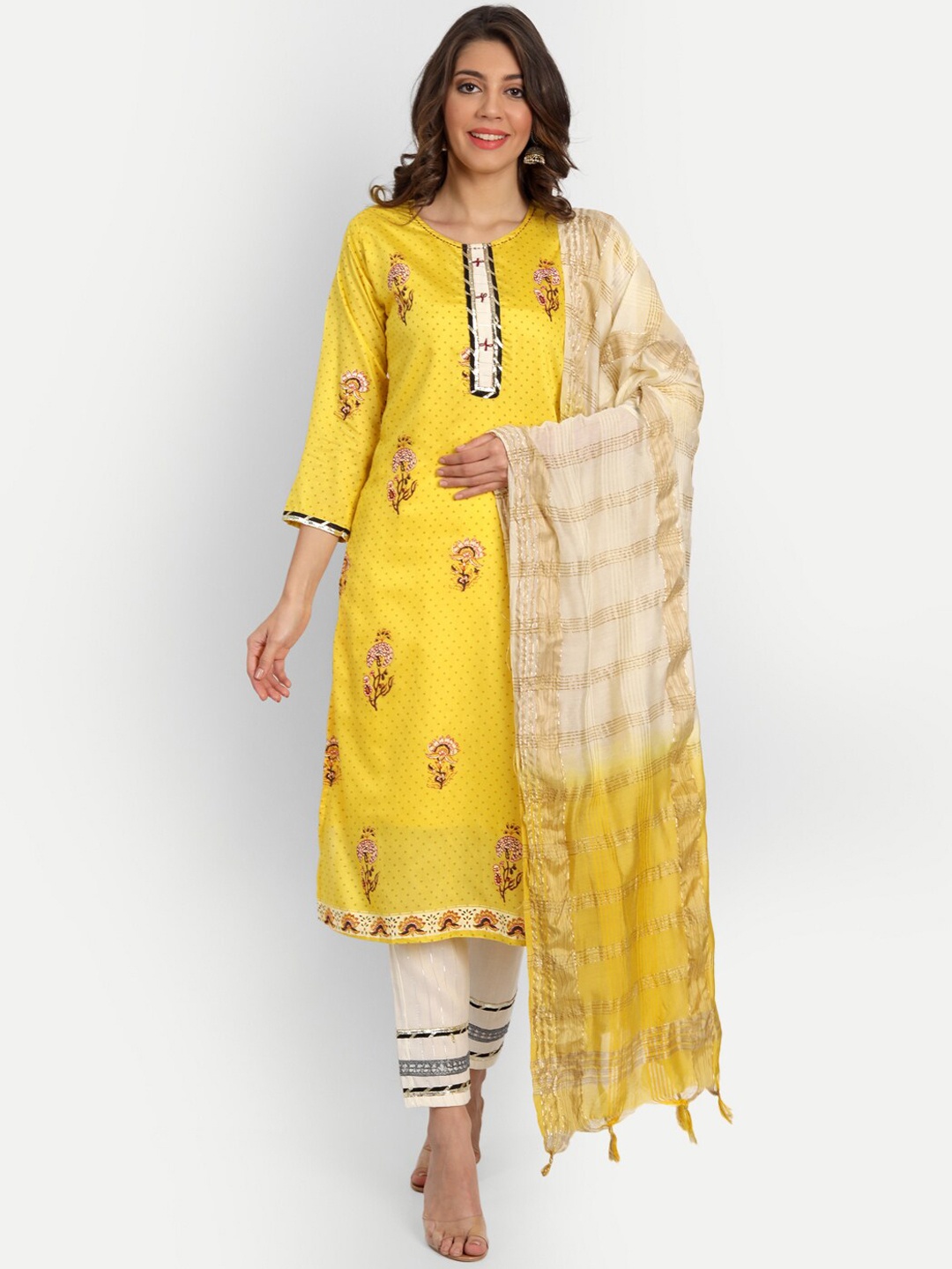 

VredeVogel Women Yellow Floral Printed Kurti with Trousers & Dupatta