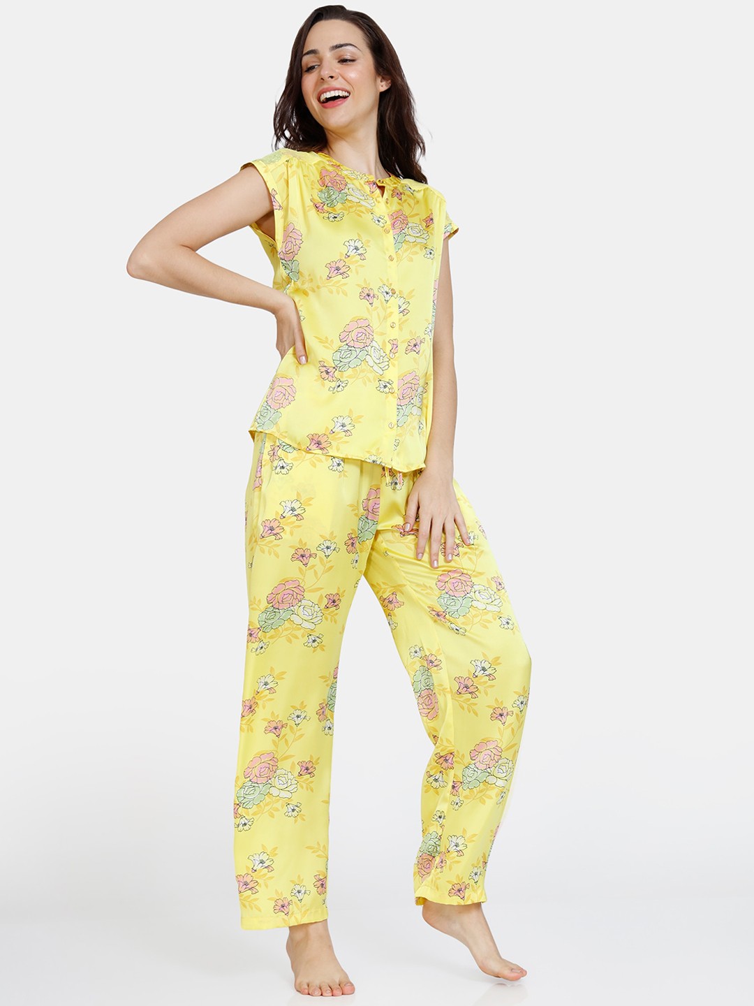 

Zivame Women Yellow & Pink Printed Night suit