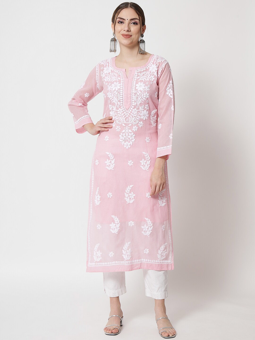 

PARAMOUNT CHIKAN Women Pink Hand Embroidered Chikankari Kurta