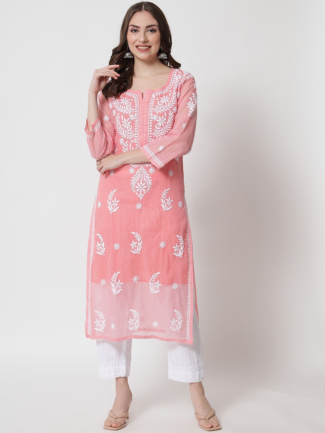 

PARAMOUNT CHIKAN Women Pink Hand Embroidered Chikankari Kurta