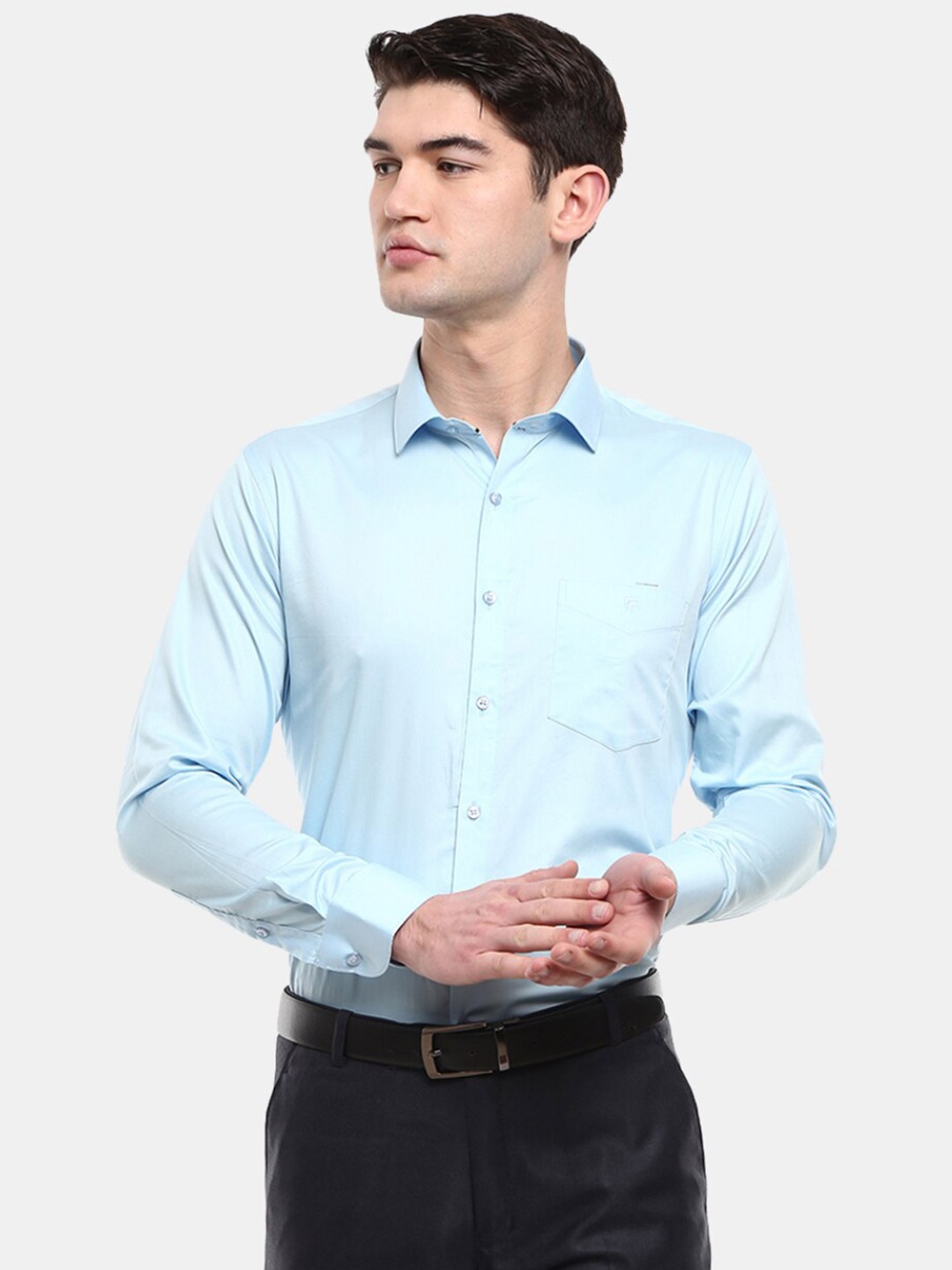 

V-Mart Men Blue Solid Classic Formal Shirt